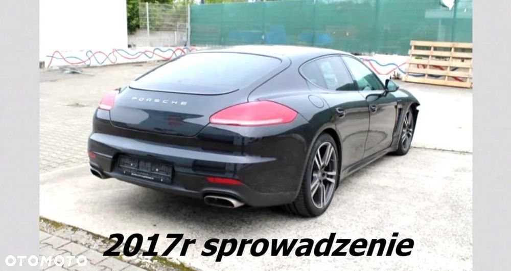 Porsche Panamera Platinum Edition - 30
