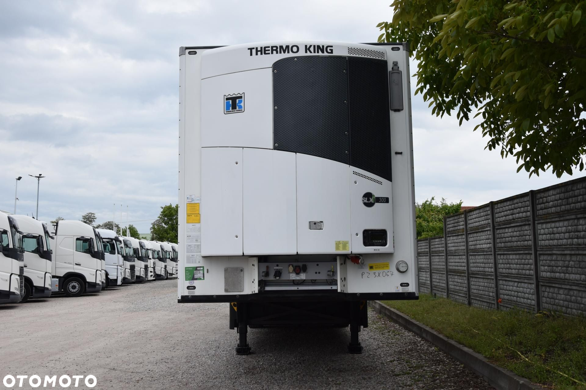 Schmitz Cargobull SKO FP 45 ThermoKing SLXi 300 - 2