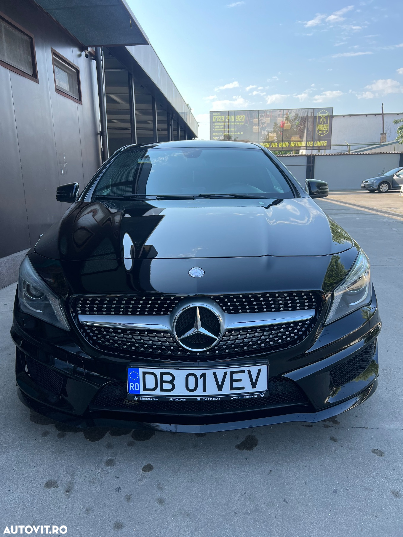Mercedes-Benz CLA 220 d 7G-DCT AMG Line - 2