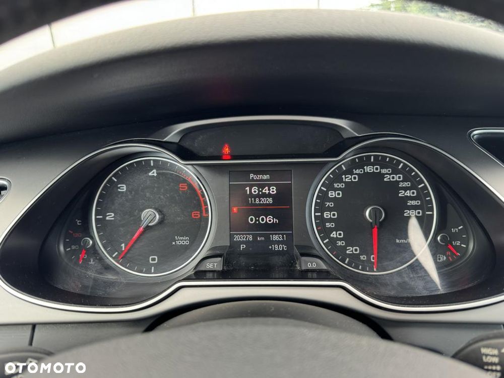 Audi A4 Avant 2.0 TDI DPF clean diesel multitronic Ambiente - 9