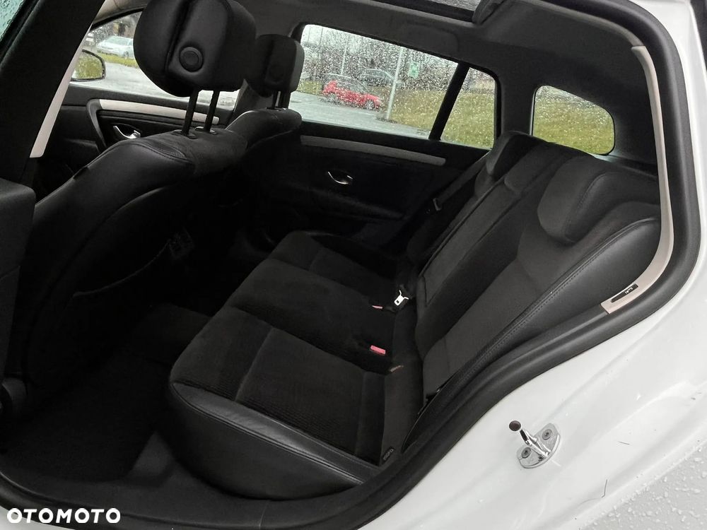 Renault Laguna dCi 110 FAP Dynamique - 16