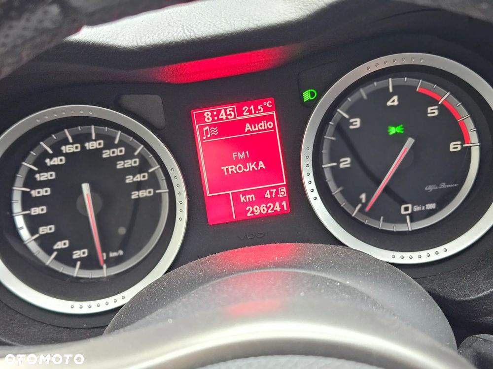 Alfa Romeo 159 1.9 JTDM 8V DPF Distinctive - 17
