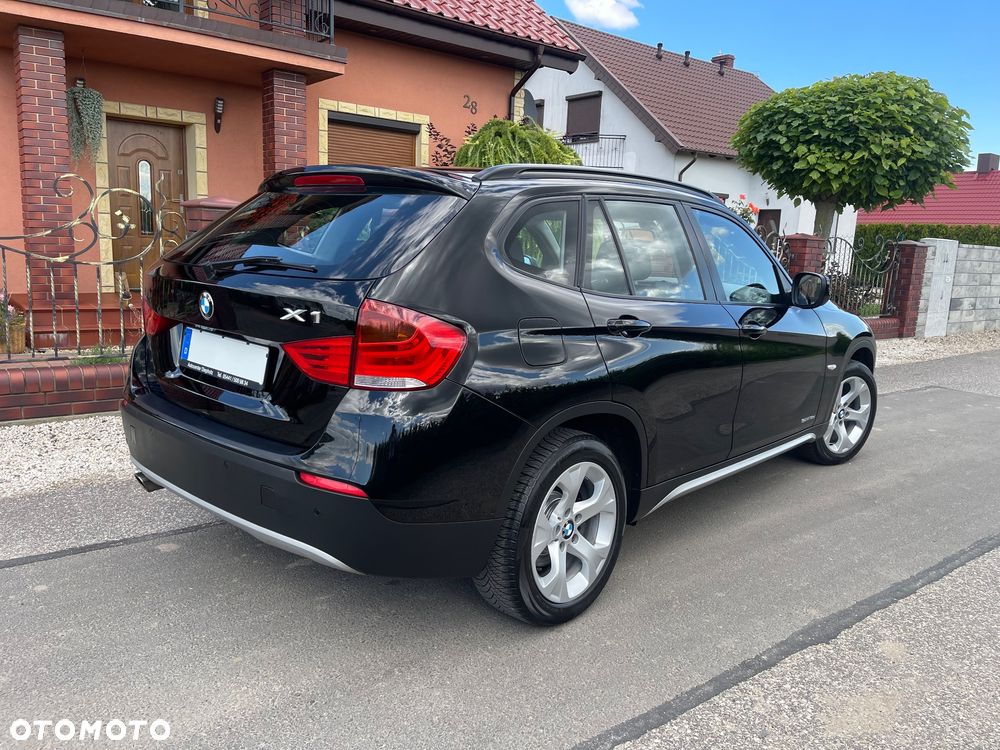 BMW X1 sDrive18d xLine - 19