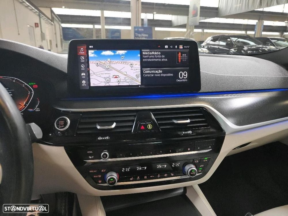 BMW 520 d Pack Desportivo M Auto - 7