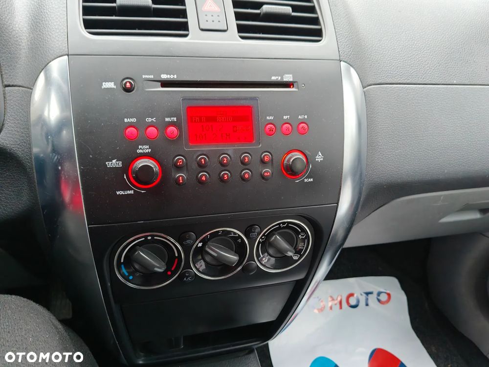 Suzuki SX4 1.9 DDiS DPF 4x2 Comfort - 23