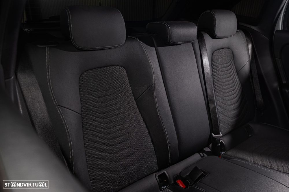 Mercedes-Benz GLA 250 e Style - 27