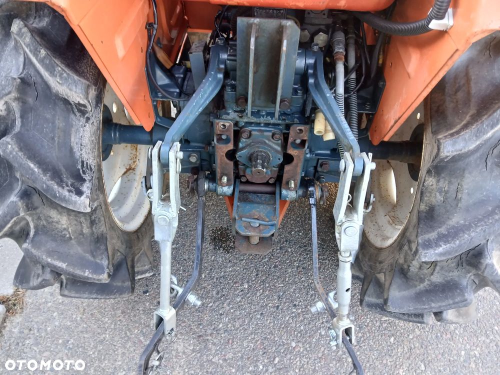 Kubota ZB1-15 BULLTRA - 13