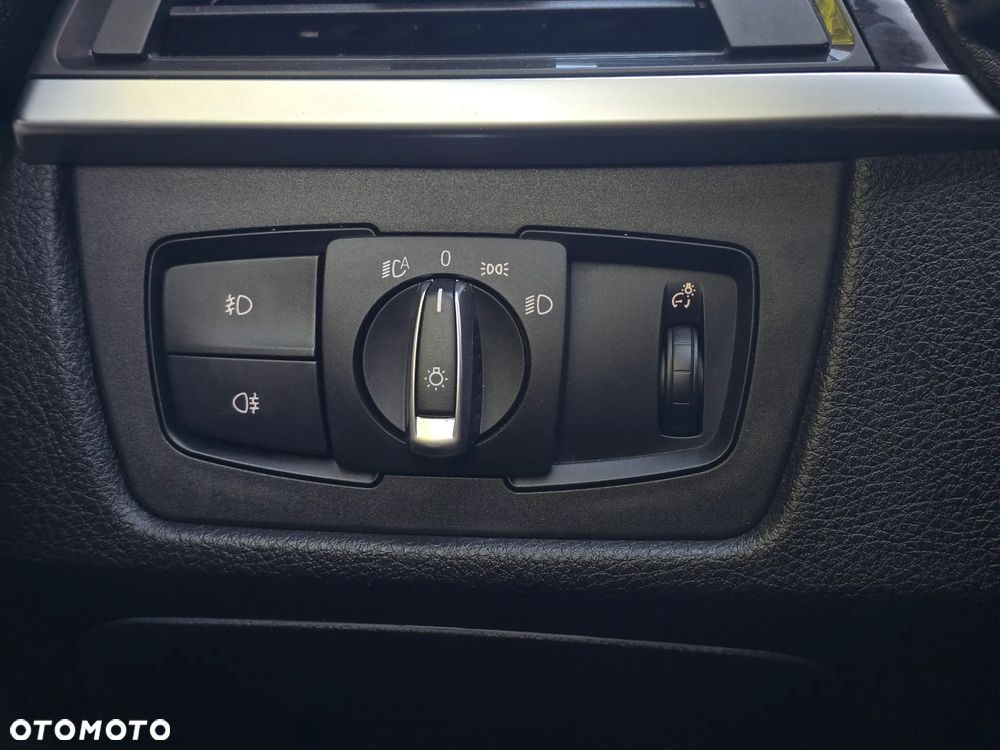 BMW Seria 4 418d Luxury Line - 34