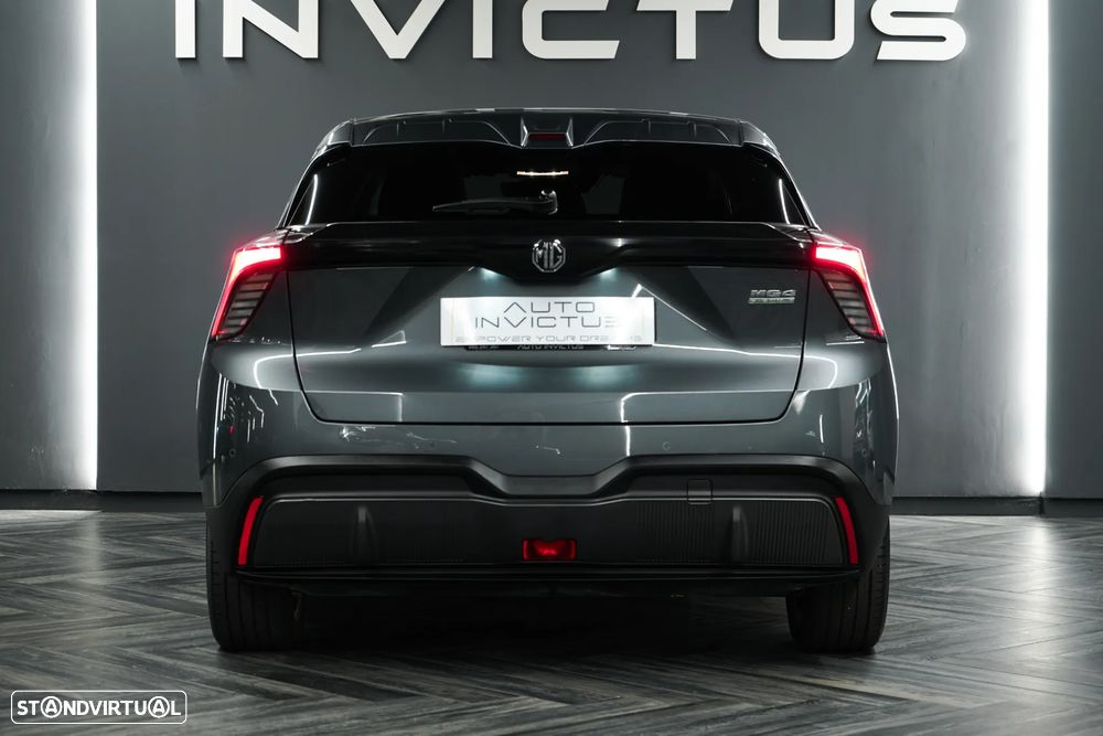 MG MG4 64 kWh Luxury - 13