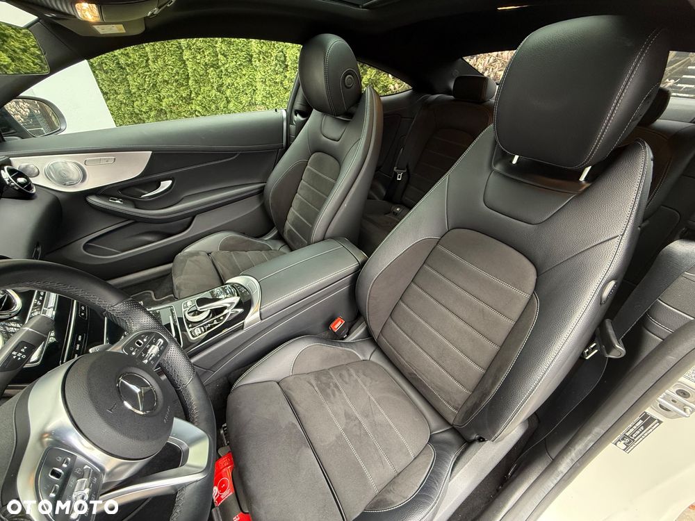 Mercedes-Benz Klasa C 220 d 4Matic 9G-TRONIC AMG Line - 17