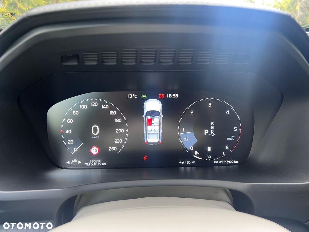 Volvo XC 90 B5 D AWD Inscription - 9