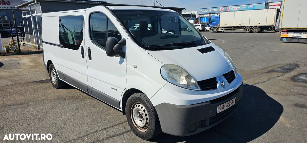 Opel Vivaro - 2