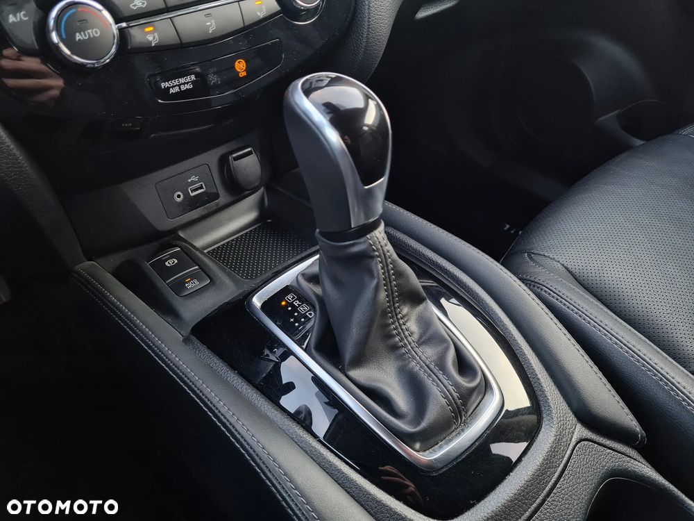 Nissan X-Trail 1.3 DIG-T Tekna 2WD DCT 7os - 19