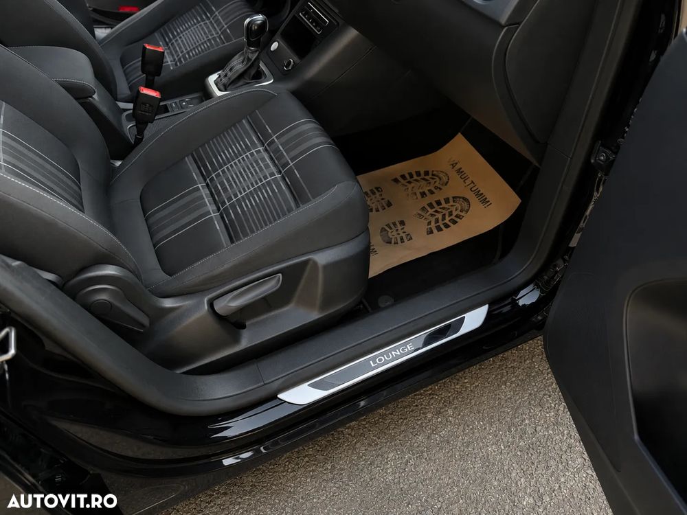 Volkswagen Tiguan - 5