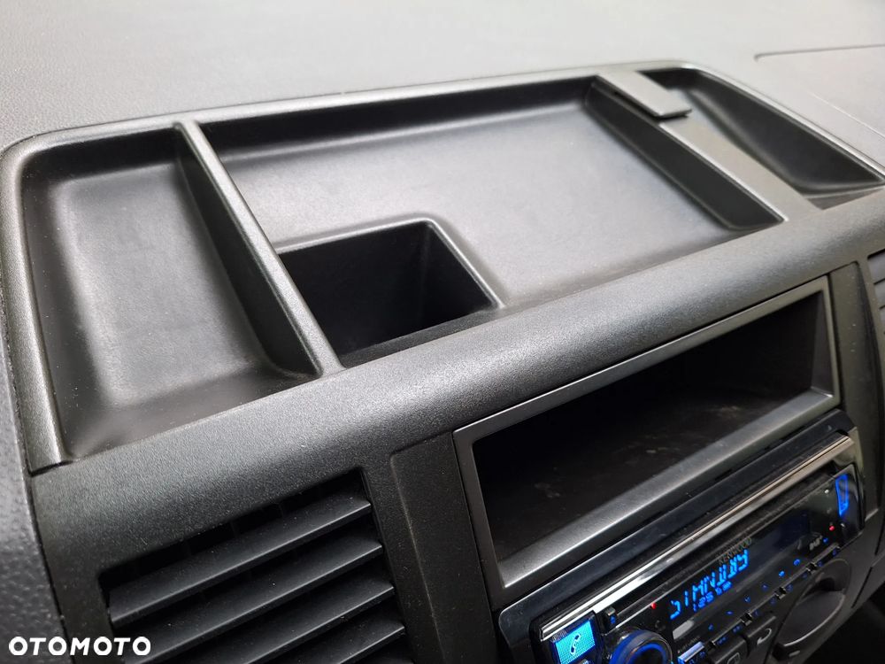 Volkswagen Transporter - 25