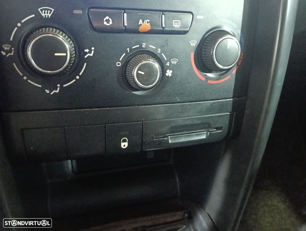 Peugeot 207 1.4 HDi Sport - 16