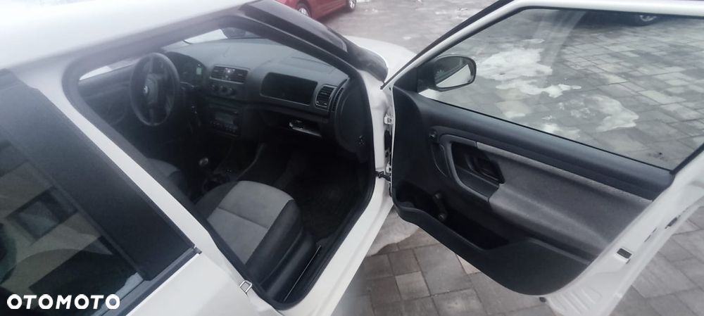 Skoda Fabia 1.2 HTP FAMILY - 6