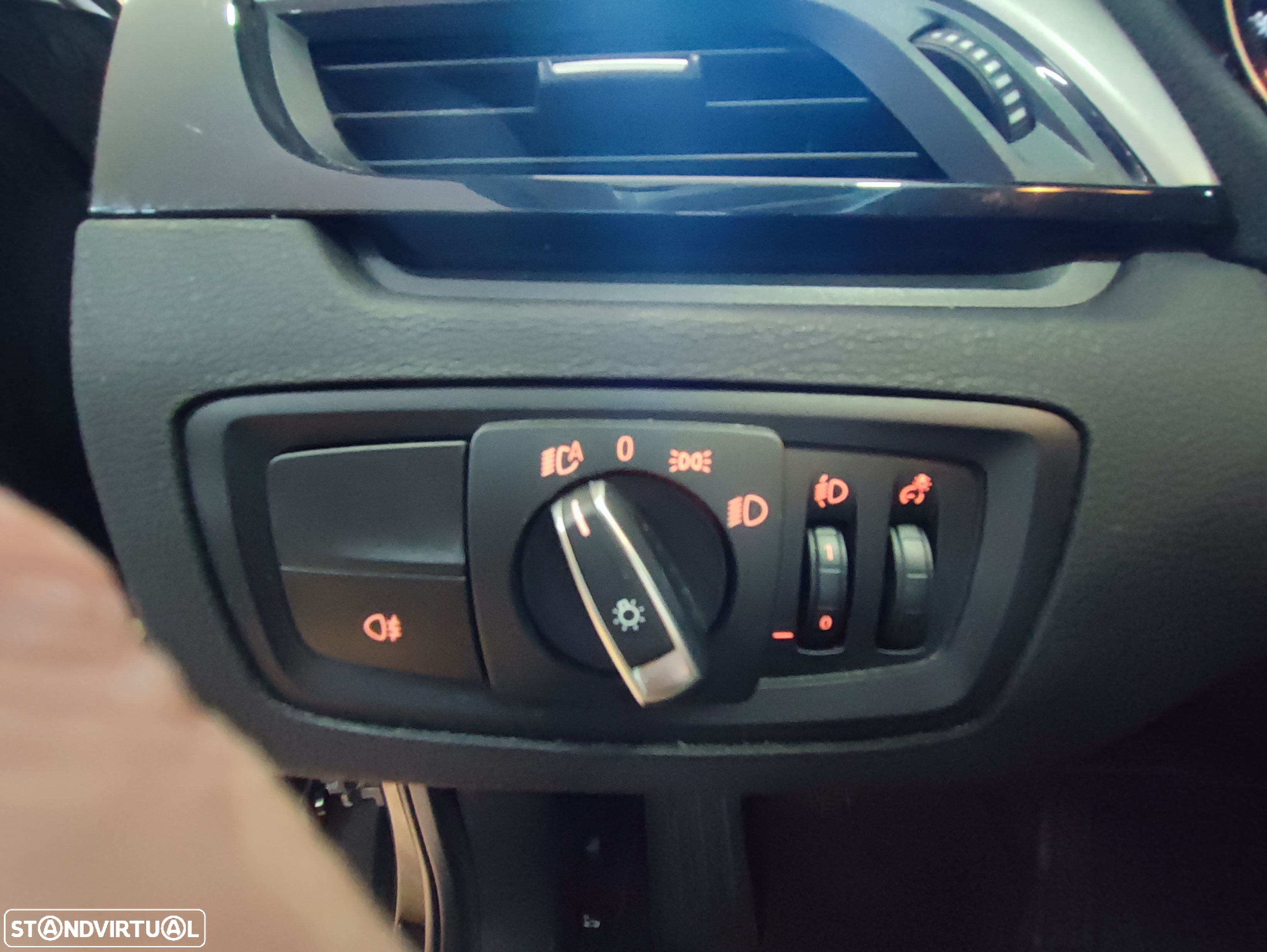 BMW X1 16 d sDrive Advantage - 20