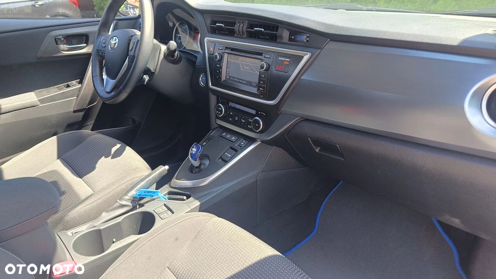 Toyota Auris 1.8 HSD Luna - 6