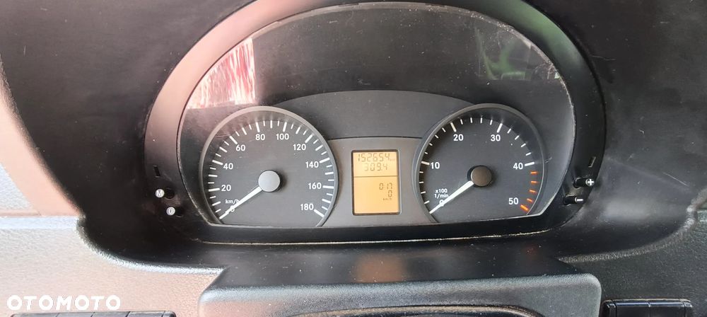 Mercedes-Benz SPRINTER - 4