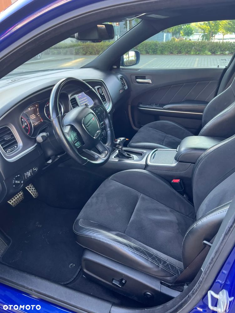 Dodge Charger 6.4 Scat Pack - 19