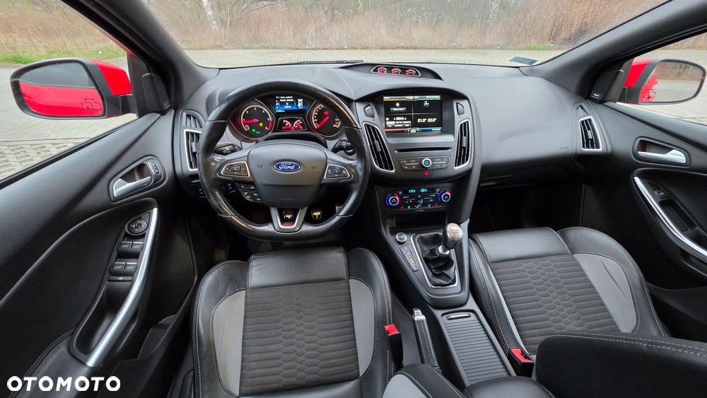 Ford Focus 2.0 TDCi ST - 6