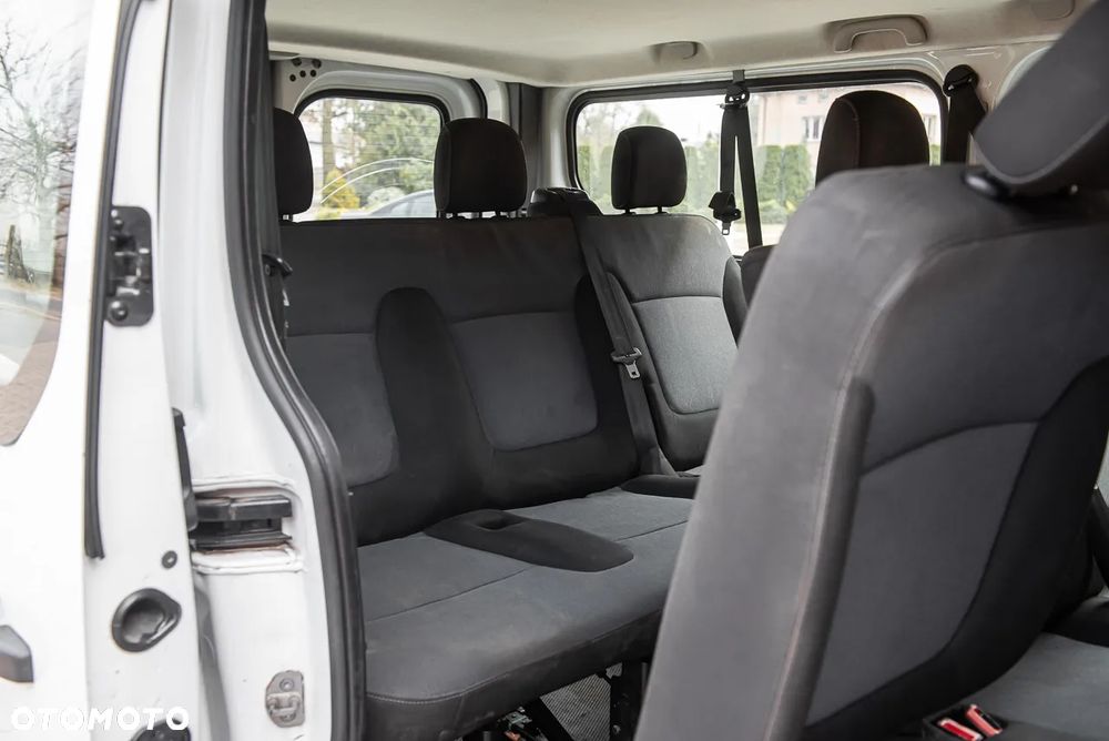 Opel Vivaro - 19