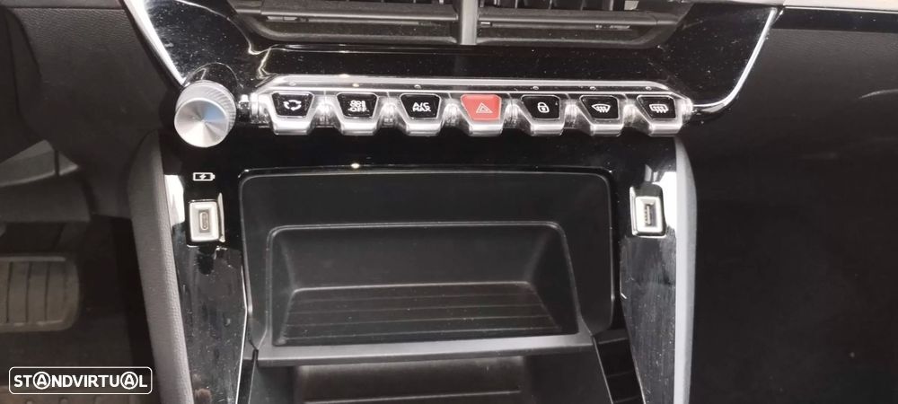 Peugeot e-208 50 kWh Active Pack - 14