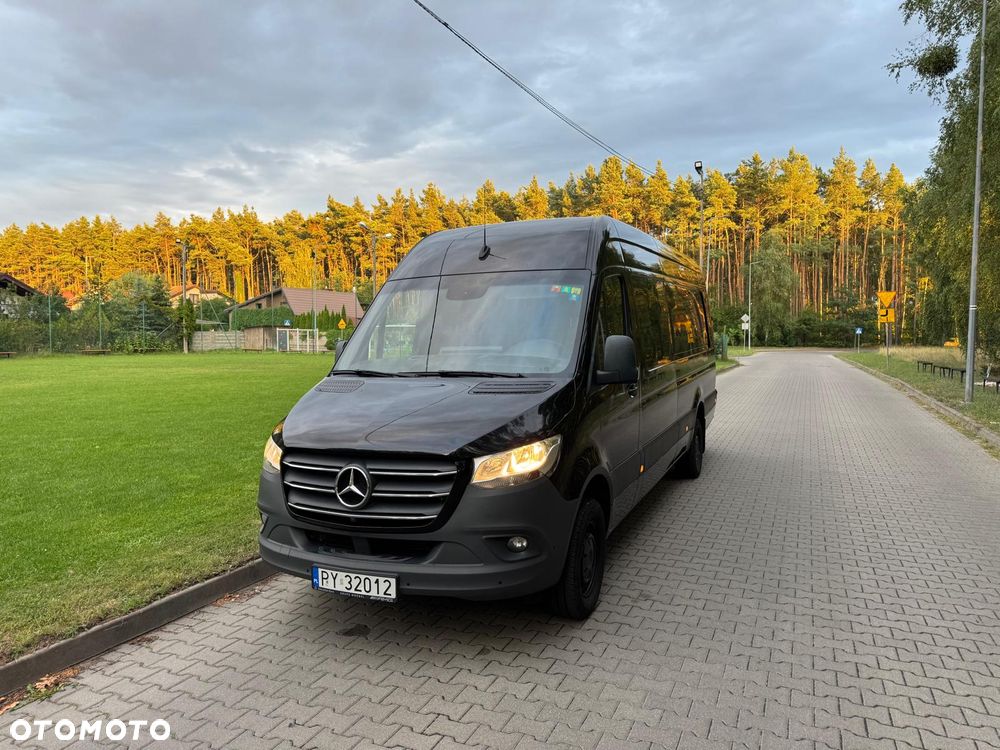 Mercedes-Benz Sprinter - 14