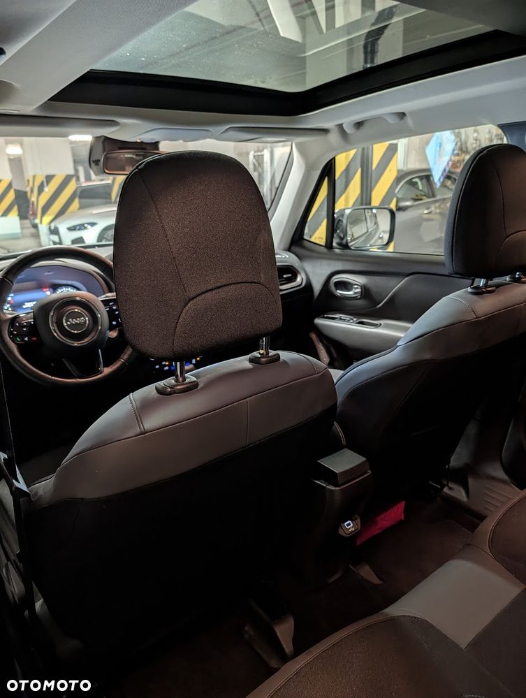 Jeep Renegade 1.5 T4 mHEV Upland FWD S&S DCT - 12
