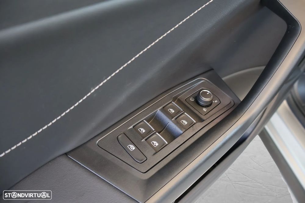 VW T-Roc 1.0 TSI Black Style - 17