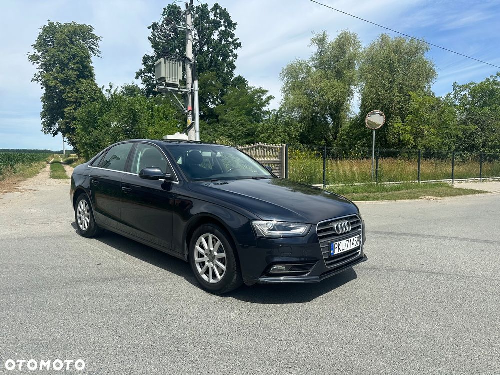 Audi A4 Limousine - 2