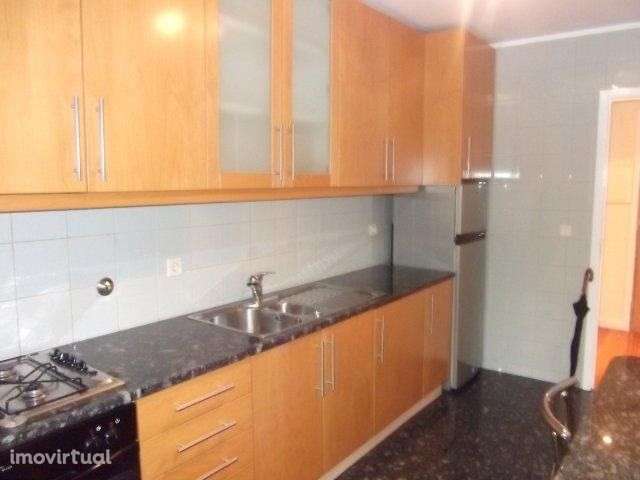 Arrenda-se T1 no Centro da Maia com garagem - Grande imagem: 5/8