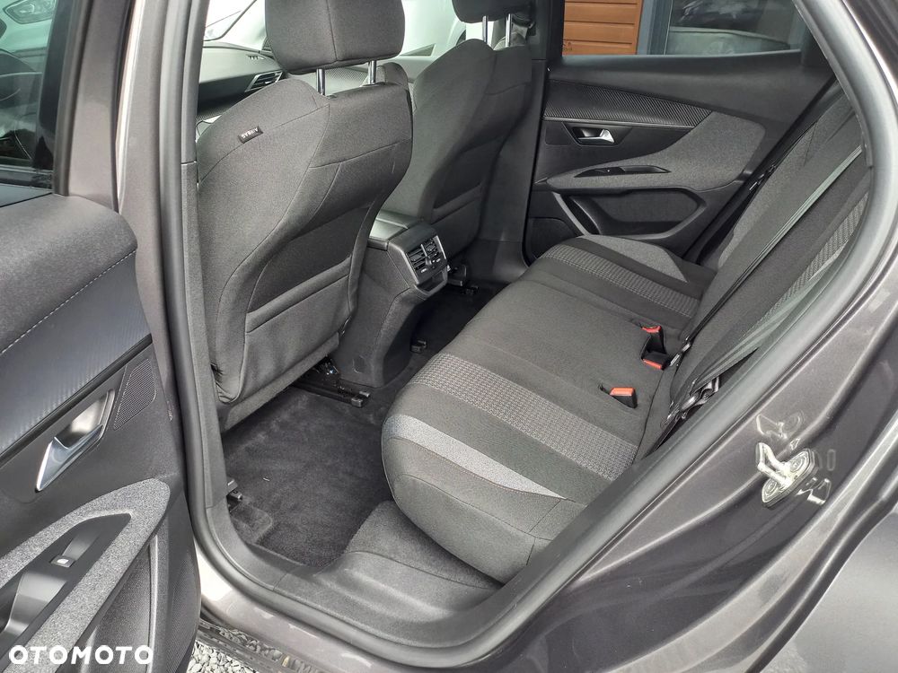 Peugeot 3008 BlueHDi 130 Stop & Start EAT8 Active Business-Paket - 19