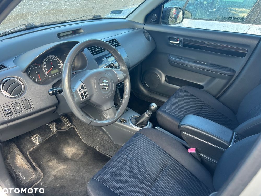 Suzuki Swift 2008 photo 5