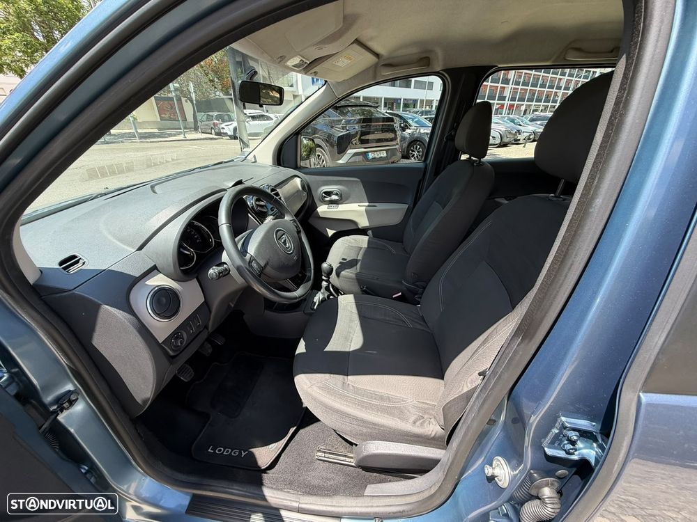 Dacia Lodgy ver-1-5-dci-prestige-7l - 21