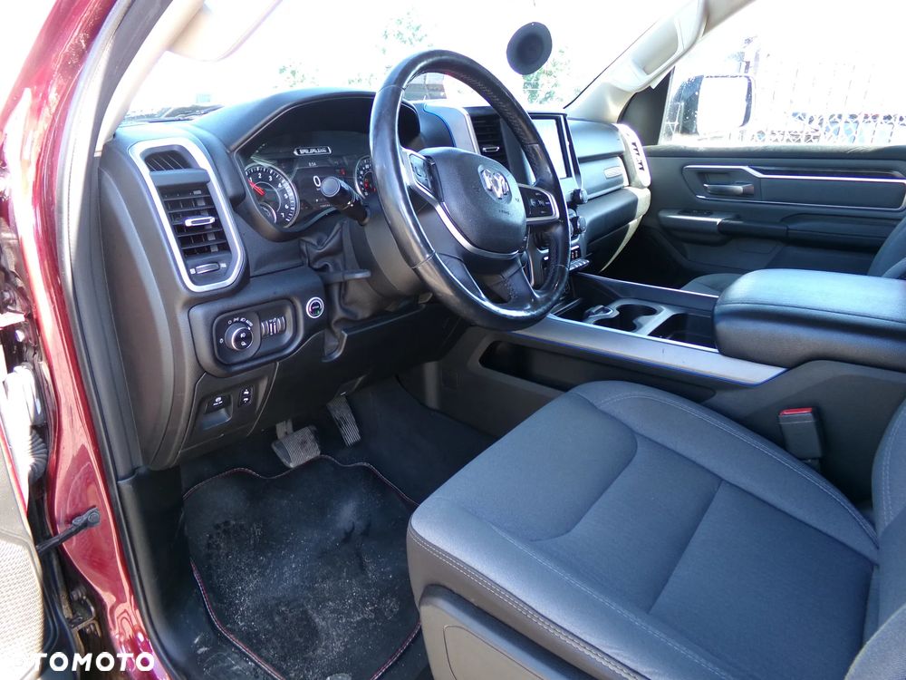 RAM 1500 5.7 Crew Cab Bighorn - 4