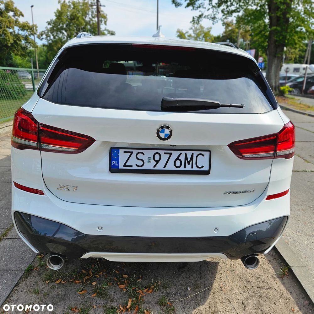 BMW X1 xDrive20i M Sport - 6