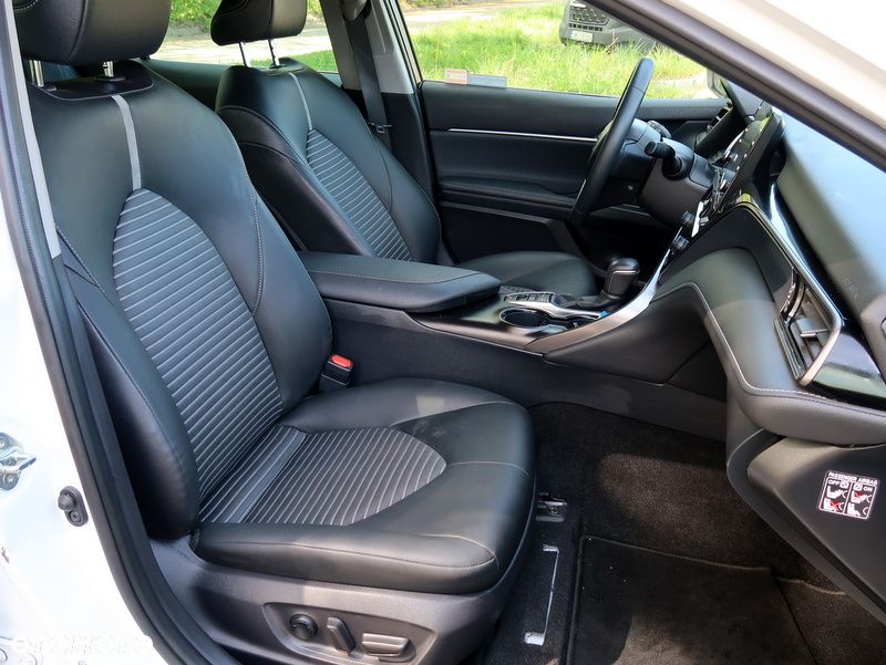 Toyota Camry 2.5 Hybrid Prestige CVT - 16