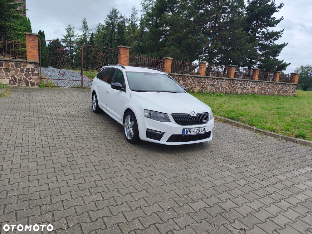 Skoda Octavia 2.0 TDI DSG RS - 4