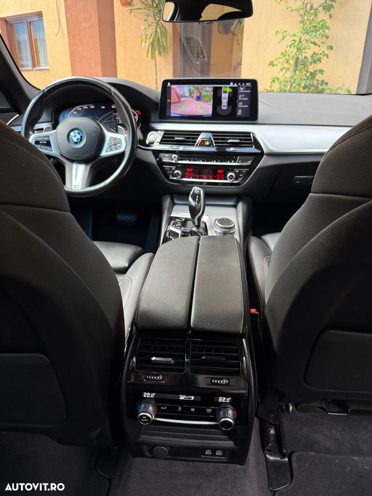 BMW Seria 5 518d AT - 13