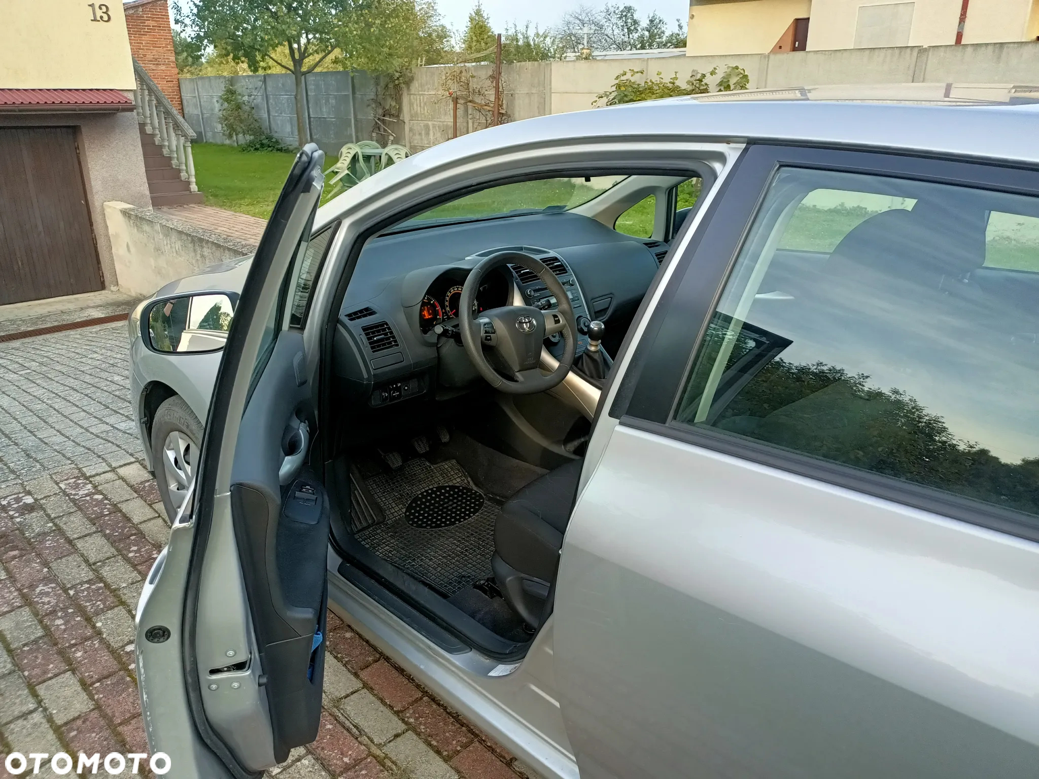 Toyota Auris 1.33 VVT-i Active - 10