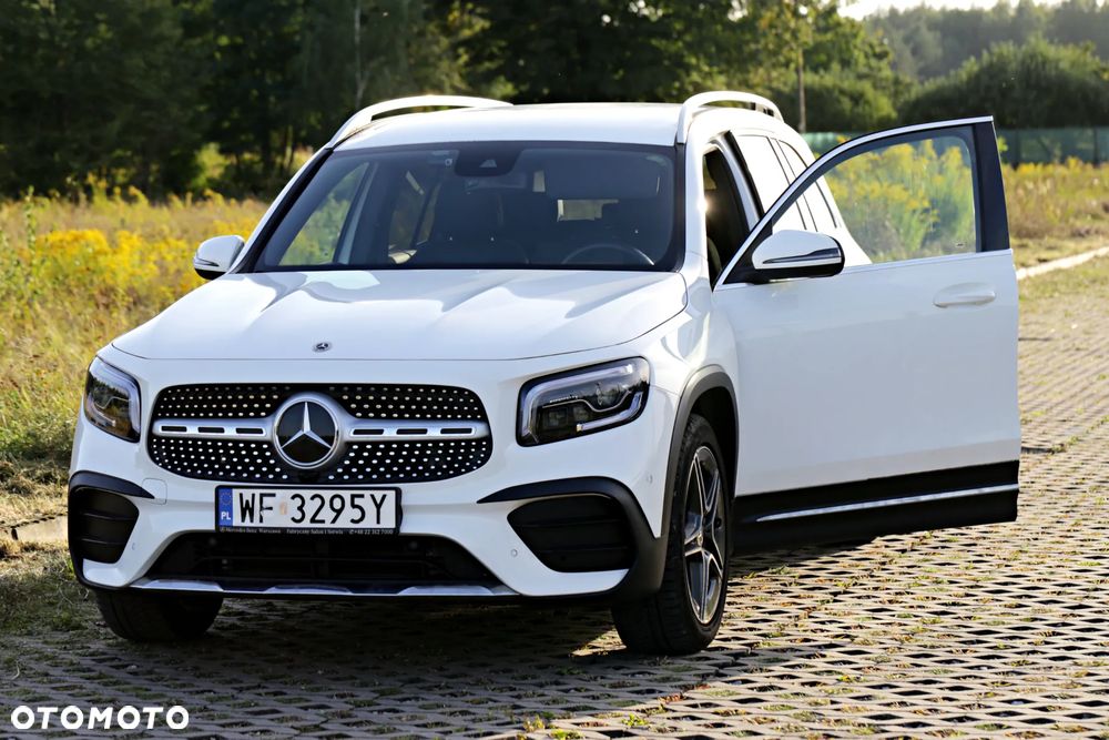 Mercedes-Benz GLB 200 4-Matic AMG Line 8G-DCT - 21