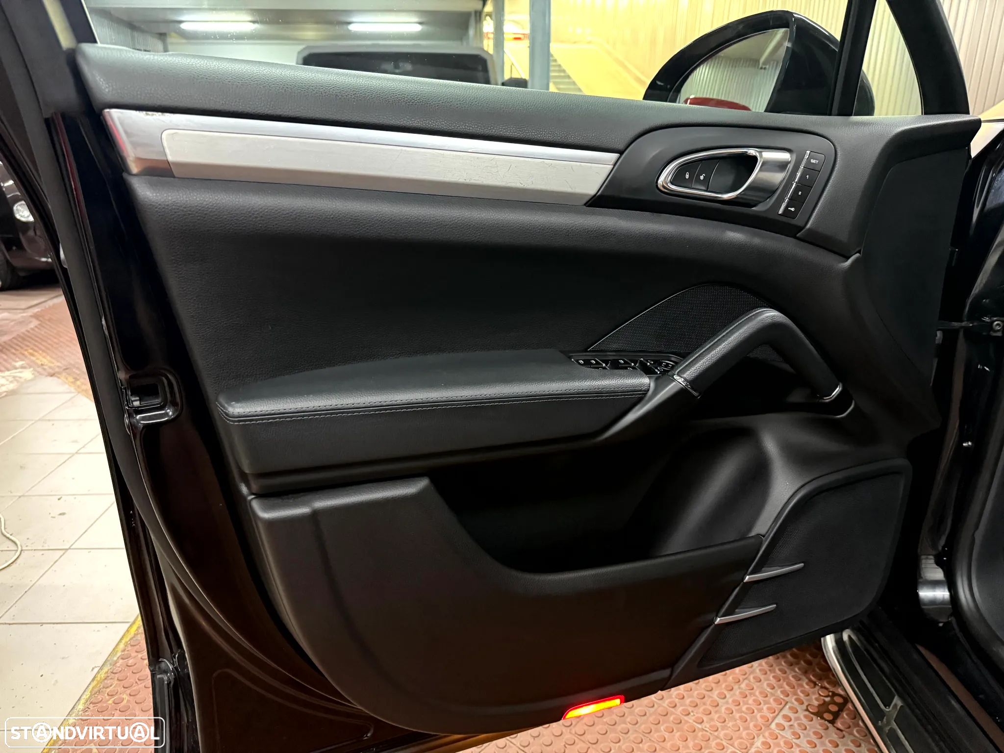 Porsche Cayenne - 42