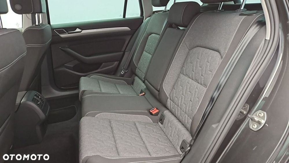 Volkswagen Passat Variant 1.5 TSI EVO Business DSG - 22