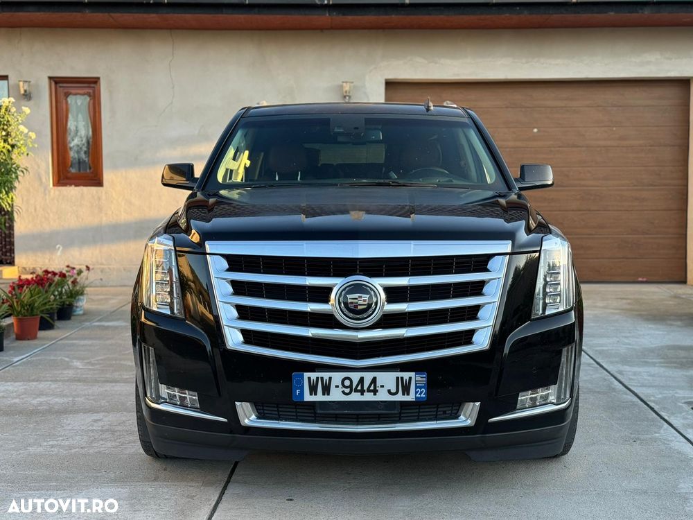 Cadillac Escalade - 2