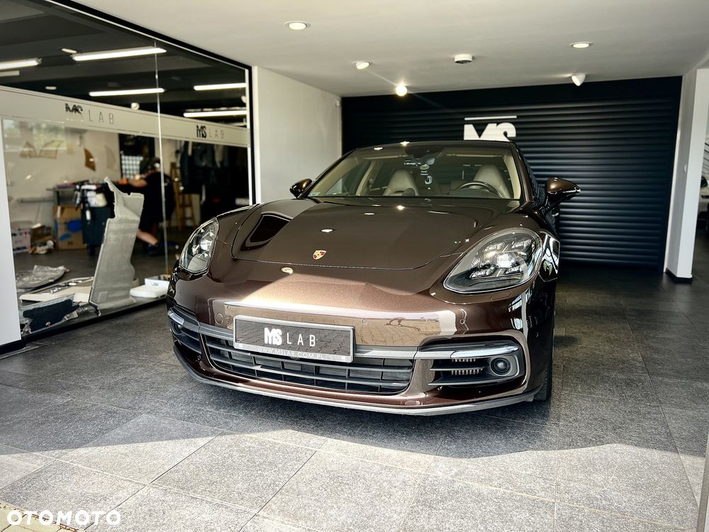 Porsche Panamera ver-4-e--hybrid - 1