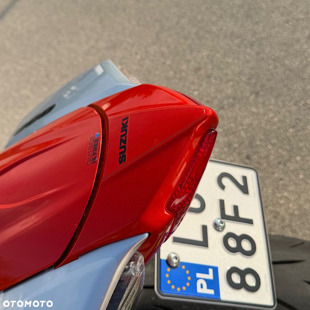 Suzuki GSX-R - 33