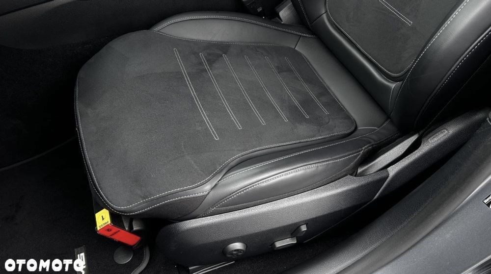 Mercedes-Benz Klasa C 200 9G-TRONIC - 11