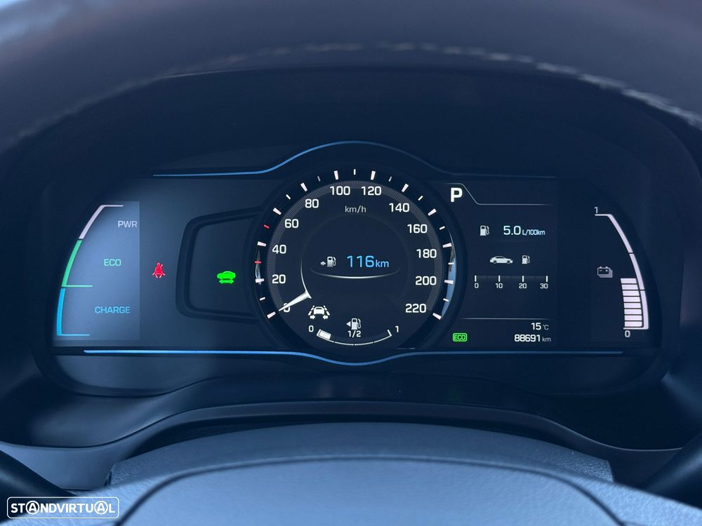 Hyundai Ioniq 1.6 GDI HEV Hybrid Tech - 26